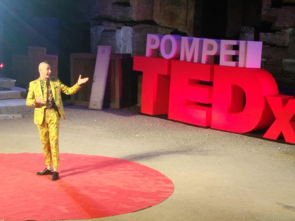 Le 25 trasformazioni di <a href="/arturobrachetti/">Arturo Brachetti</a> al #TEDxPompeii