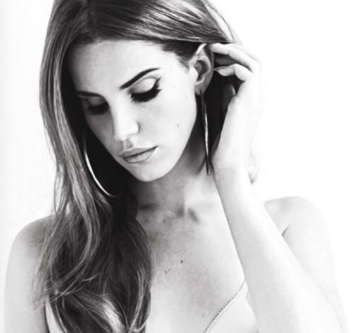   Happy birthday Lana del Rey. queen 