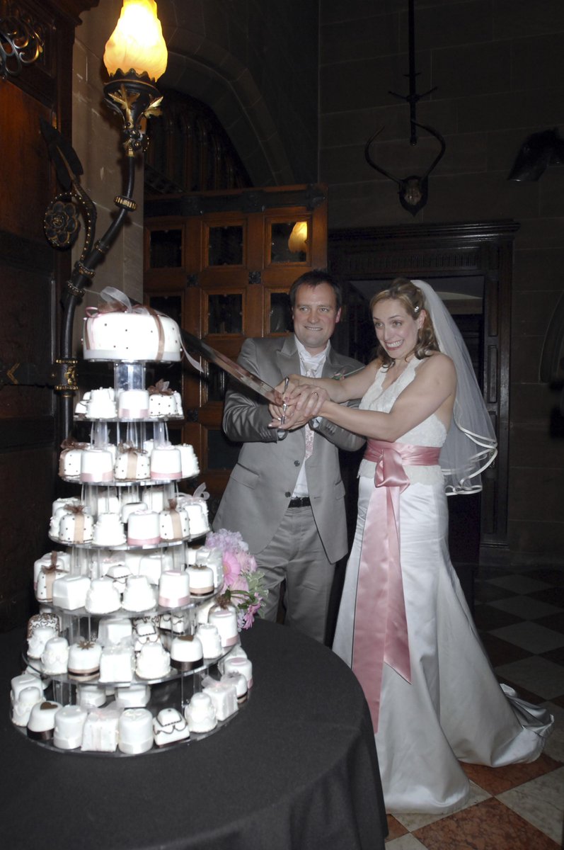 atlantistvru's tweet photo. HAPPY 7TH #WEDDING #ANNIVERSARY(2008) TO #SGA @DHewlett & @JaneLoughman!!! http://t.co/IUiPcVs1vW #Stargate #Hewletts http://t.co/gsZ9kJbGSs