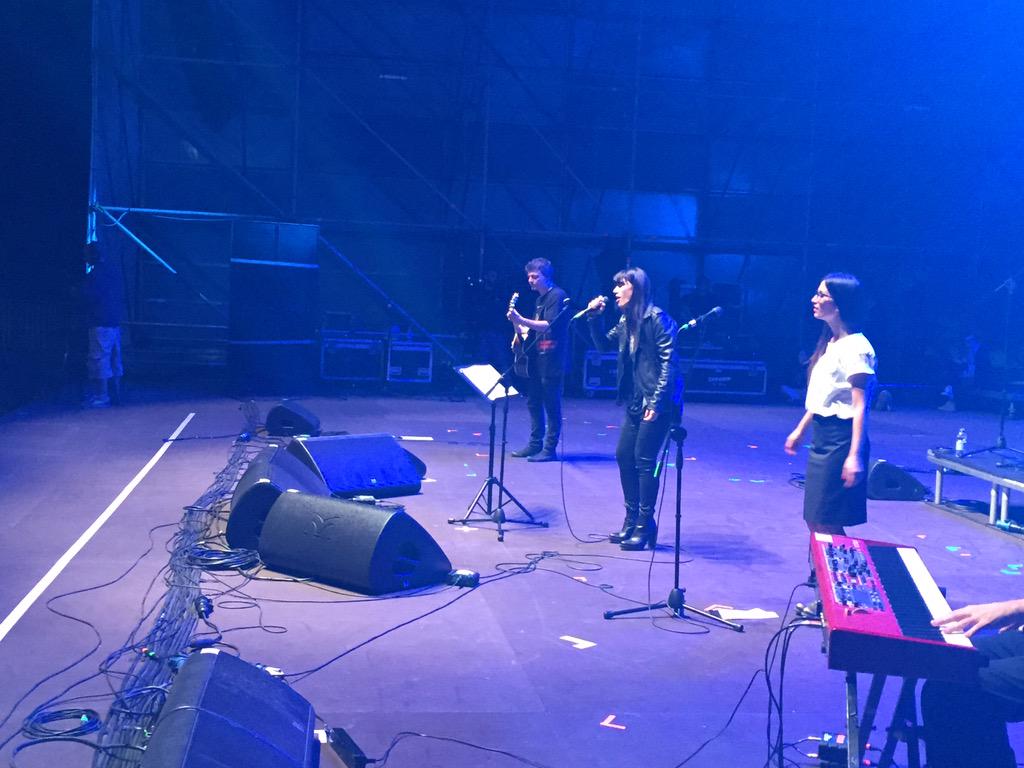 CarlottaSami's tweet photo. @elisatoffoli ed è bis!!! #WRD2015 #WRDLIVE @UNHCRItalia http://t.co/D87lr5GpkB