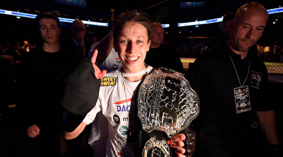ufc's tweet photo. #UFCBerlin Bonuses
FOTN: @joannamma &amp; @JessicaPenne 
POTN: @MakwanAmirkhani &amp;@Arnoldbfa http://t.co/nypoaxcXA9