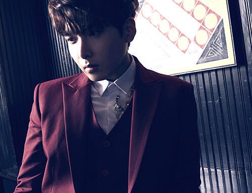 Happy birthday oppa, uri eternal magnae \"Kim Ryeowook\" 
Wish you all the best for you            