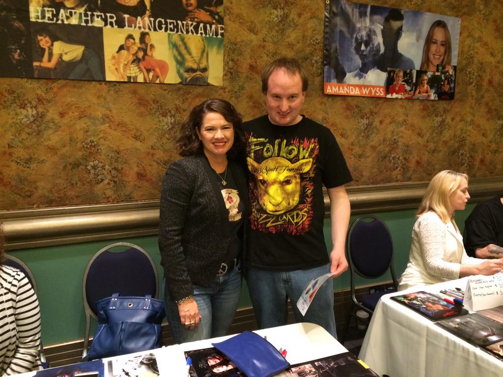 <a href="/craigusherbrand/">Craig Usher</a>: <a href="/heatherlangenk/">Heather Langenkamp</a> great to meet you #calgaryhorrorcon <a href="/YYCHorrorCon/">Calgary Horror Con</a>