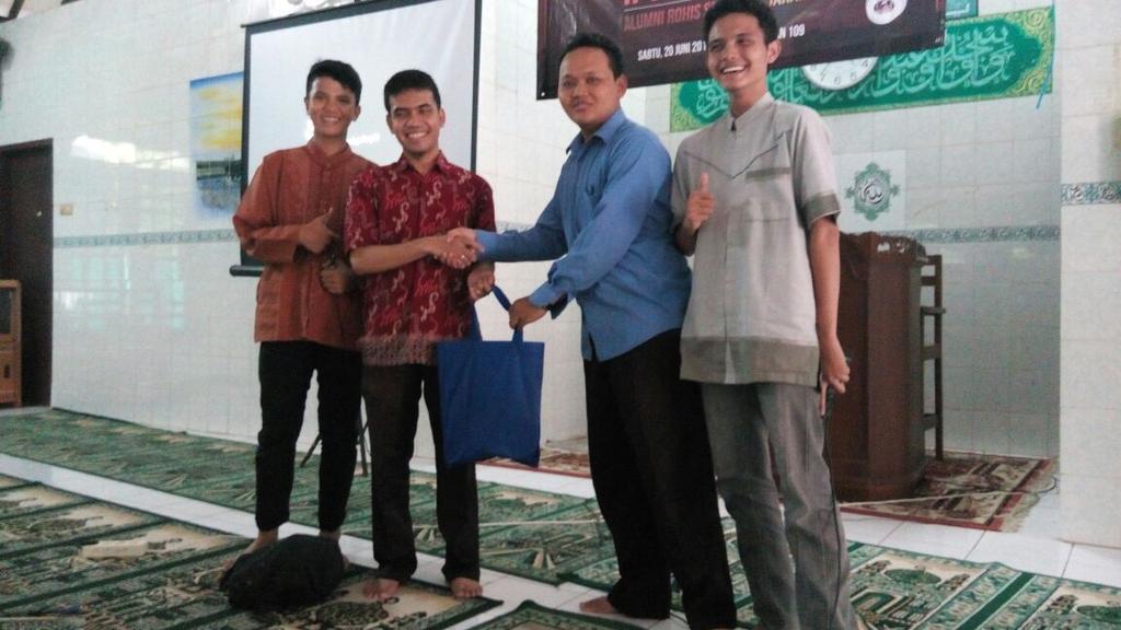 ROHIS SMAN 109 JKT tweet media