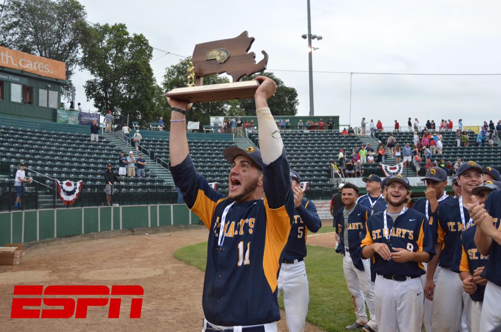 BHallWrites's tweet image. PHOTOS: Your MIAA Division 3 State Champions