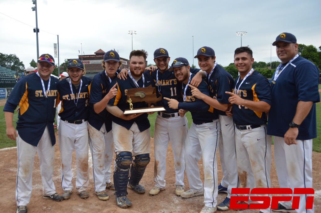 BHallWrites's tweet image. PHOTOS: Your MIAA Division 3 State Champions