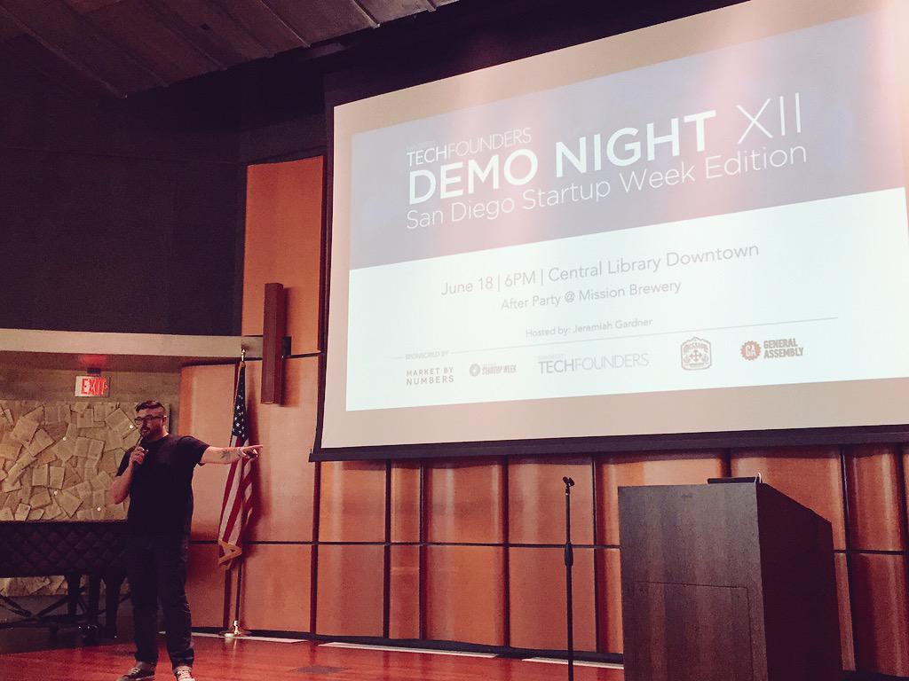 Nicole_L_Morris's tweet image. It&apos;s #DemoNightSD for #SDSW! @sdstartupweek @JeremiahGardner #SDtechfounders #GoSanDiego