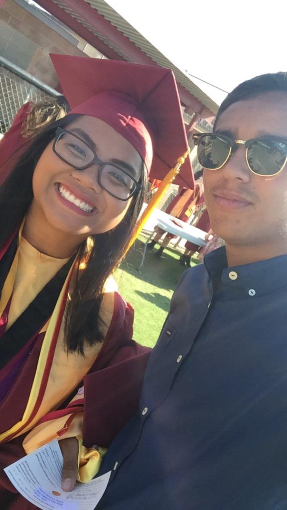 thatboibigsean's tweet photo. The rest of my real ones #2k15Graduation http://t.co/zM9bYR3Vrw