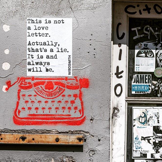 WRDSMTH's tweet photo. 'lv lttr'
18Eme Paris France 
Photo Credit: @aruallan
#WRDSMTH #WRDSMTHinParis http://t.co/F1IrYZtCbV