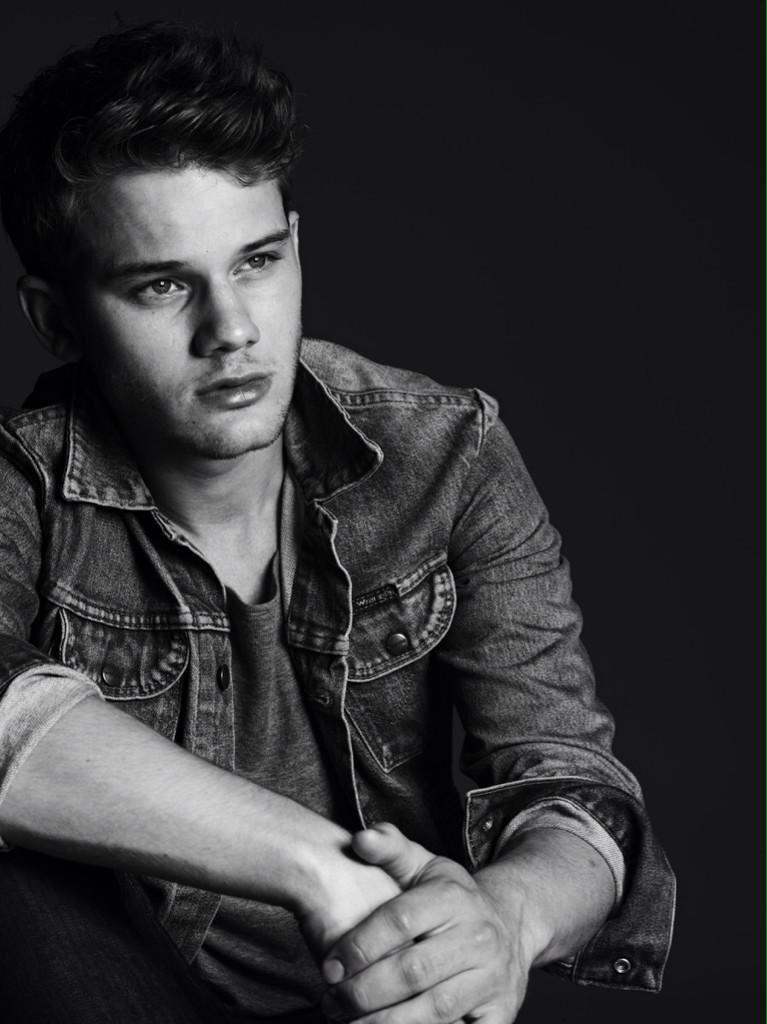 Happy Birthday to my babe and fave type 1 Diabetic, Jeremy Irvine  