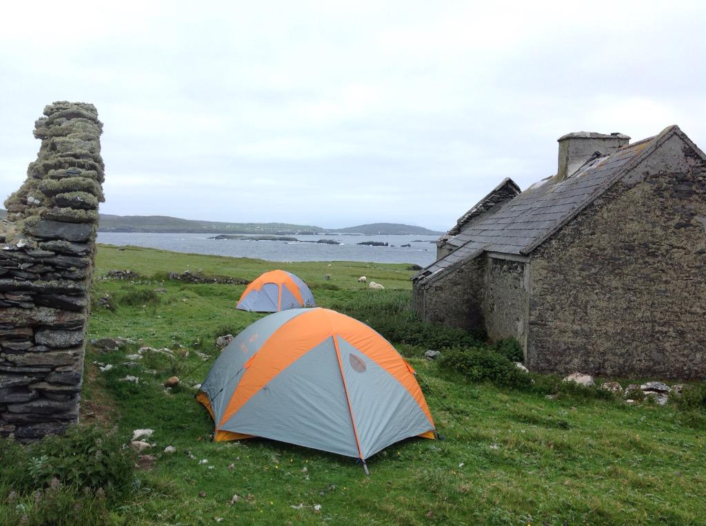 CLICprojectND's tweet image. Successful journey back to Inishark for another season. Thanks to the Inishbofin ferry crew. #CLICproject #Inishark