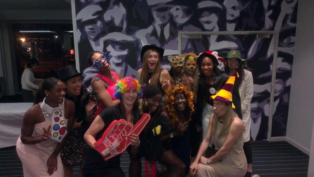 Timmytammy8's tweet photo. Beautiful and crazy... Just like every good team should be! Thanks @NetballUnites for inviting me. Great night :) http://t.co/WuQFrV9Enk