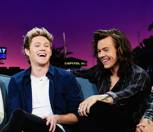 rubenxmahe's tweet image. RT por Narry.
 💖💖
#MTVBattleOneDirection