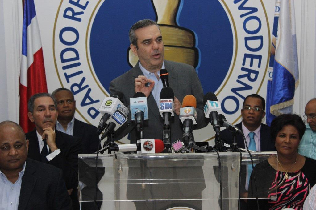 DiarioLibre's tweet image. .@luisabinader: discurso de @DaniloMedina fue una proclama reeleccionista ht.ly/OvwST