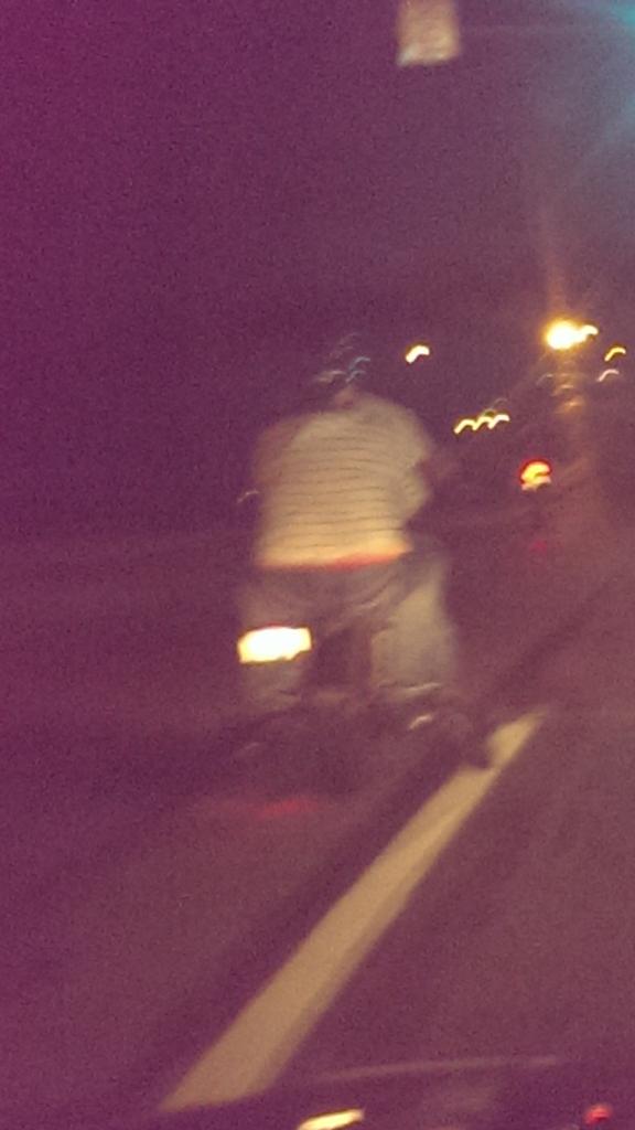 bbarton537's tweet photo. @alex_benham @Partyprobs when you settle for the fat one http://t.co/R8S48hke5W