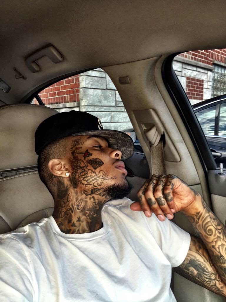 XoAlixandra's tweet photo. I kno it's not Monday but fuuuck, I'm crushinn 😍😍 #mcm @HollywoodVonte http://t.co/mBOX2JVax6