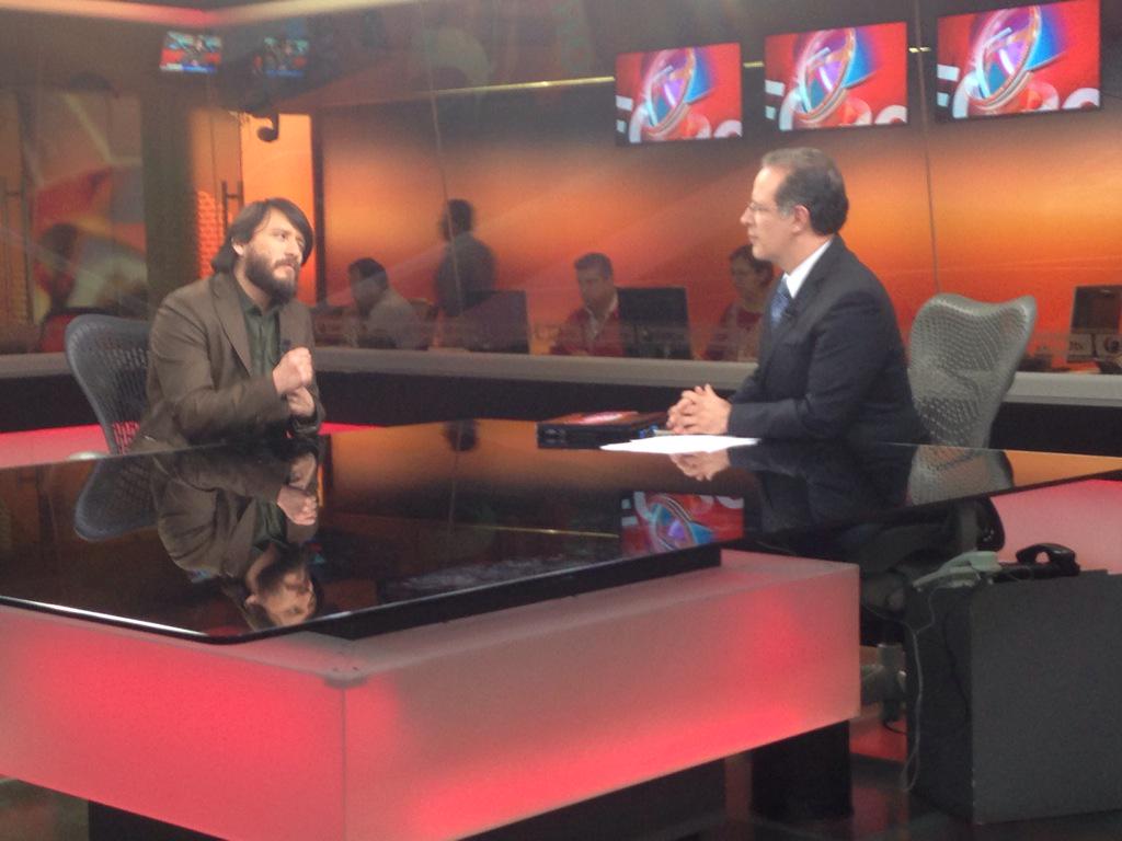 ChinaBarr's tweet photo. Rey Alquicira @cacurnio en @Foro_TV hablando sobre la importancia de la creatividad #CannesEnMéxico @ptorres http://t.co/mvBjgqz2Vi