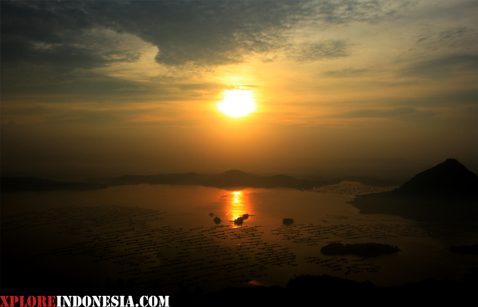 xplore_indo's tweet photo. Gunung Lembu, Menikmati Waduk Jatiluhur Dari Sudut Yang Berbeda http://t.co/EZ2bovzjnR http://t.co/Y3cbBJw3et http://t.co/vYZYMUlI4N