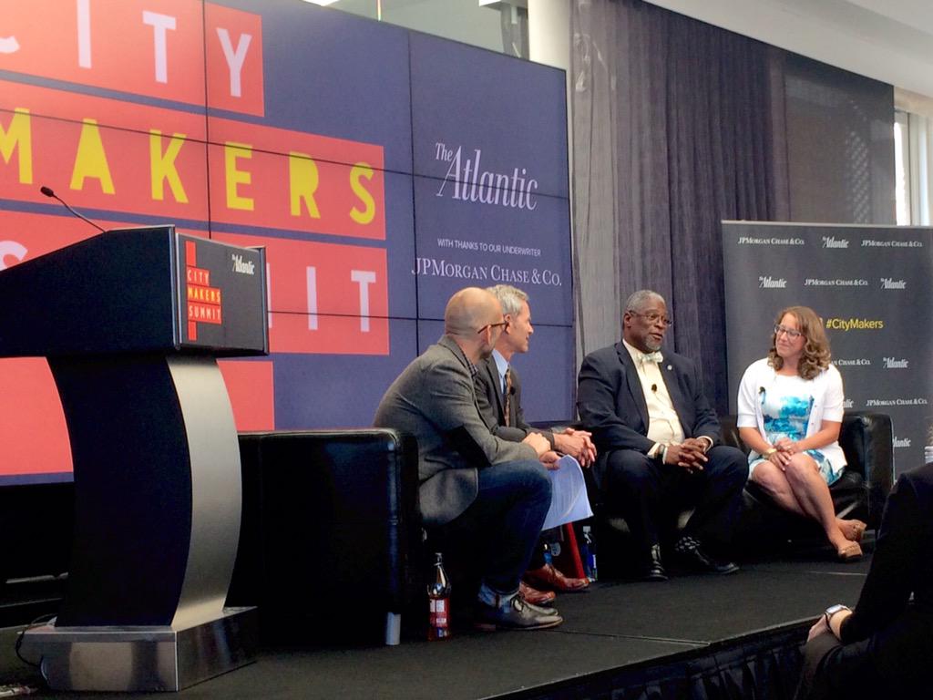 digitalLIFT_US's tweet photo. "Digital literacy is absolutely essential" @MayorSlyJames of Kansas City MO a #GoogleFiber city #CityMakers http://t.co/U0tNRPhJm1