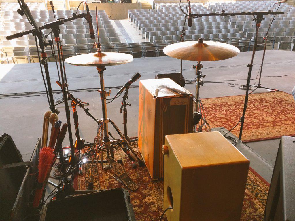 Just had a great soundcheck in Arvada Colorado. Will someone give me these sennheiser 609s please? #scrtour