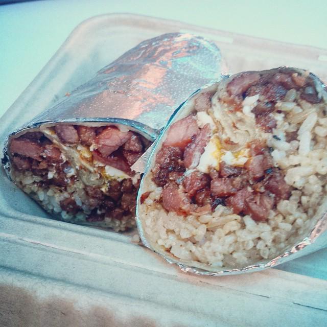 senorsisig's tweet image. Evening everyone!!! We're out here with @offthegridsf at Upper Haight st! We have #tosilog… ift.tt/1Fq2Saq