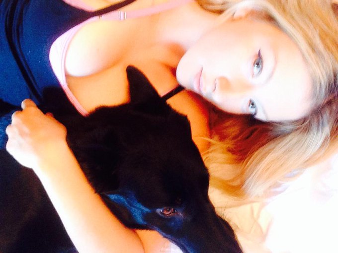 On cam soon! But first.... Puppy cuddles❤️ http://t.co/v4M9BFD892<a href="/tag/mvsales"class="tags"><span>#mvsales</span></a>