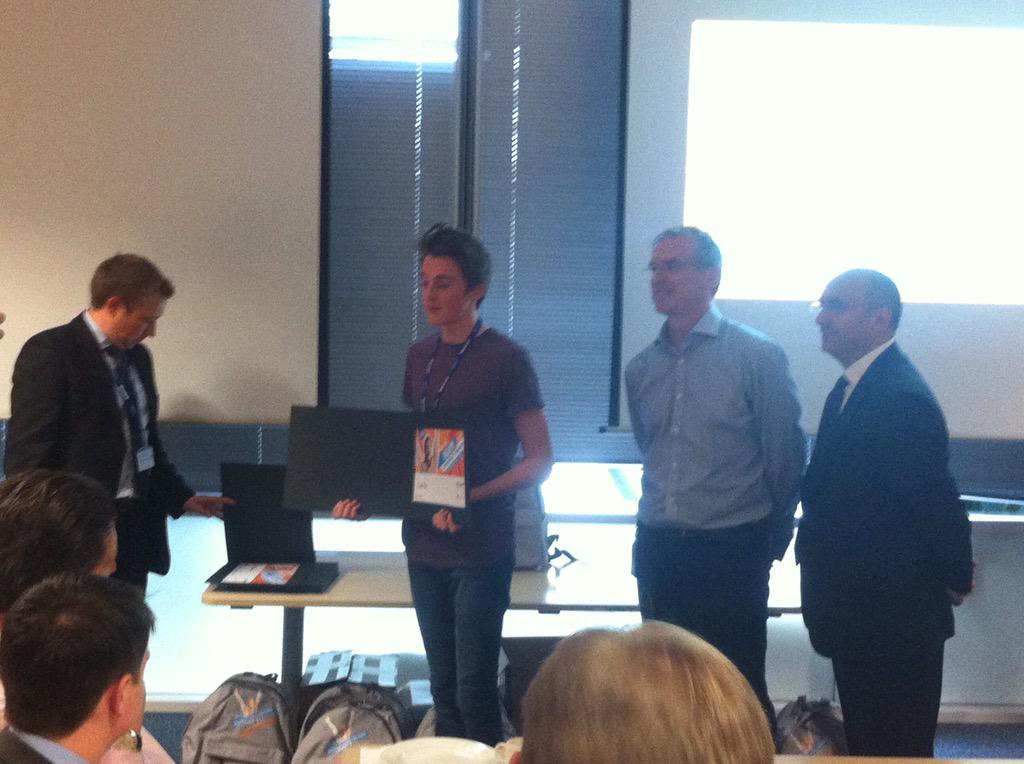 YsgolLlanhari's tweet photo. A dyma fe: Guto ym mhencadlys @Microsoft
Guto at the @Microsoft HQ following the final #MOSexpert #pencampwrMOS http://t.co/X3XycKwLMn