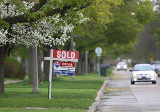 TheWindsorStar's tweet image. Windsor ranks among top three Canadian cities for real estate investors
 ow.ly/OvJoo #business