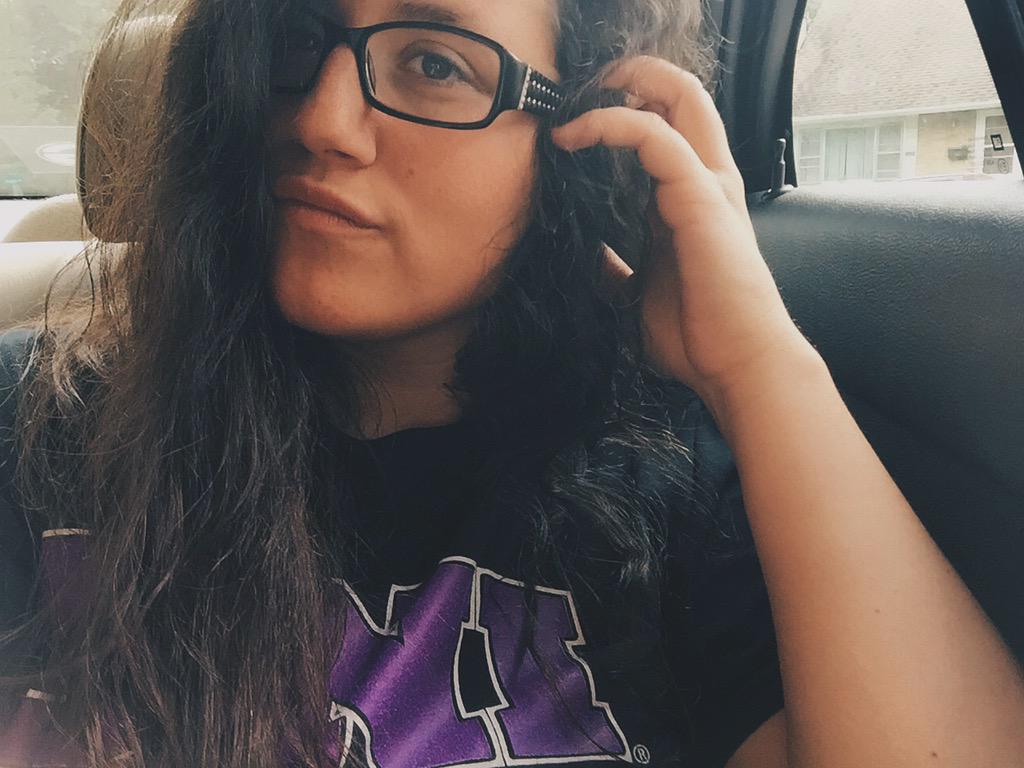 bradeyliz1's tweet image. #SELFIEFORSDK here ya go @Settledownkids 💓