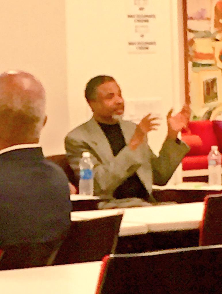 dcmiles7's tweet photo. @SVBlackChamber C.Davis,Jr "Know who your audience is when writing your business plan." @BlackMBASF @WellsFargoWorks http://t.co/R1TzEfzo1q