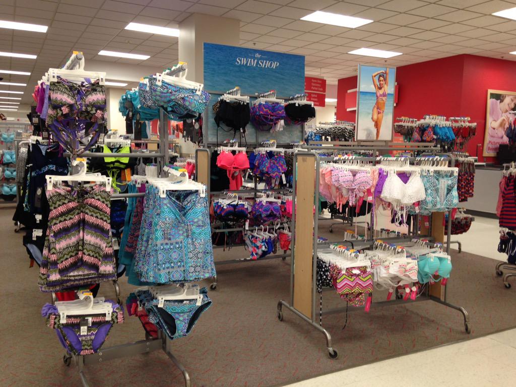 Closing the store with an awesome zone in swim!!! Courtesy of Zandra!! @markmanTGT <a href="/LaurenLeed/">Lauren Leedom</a> @Joe_McV <a href="/sdiana1021/">Stephanie Diana</a>