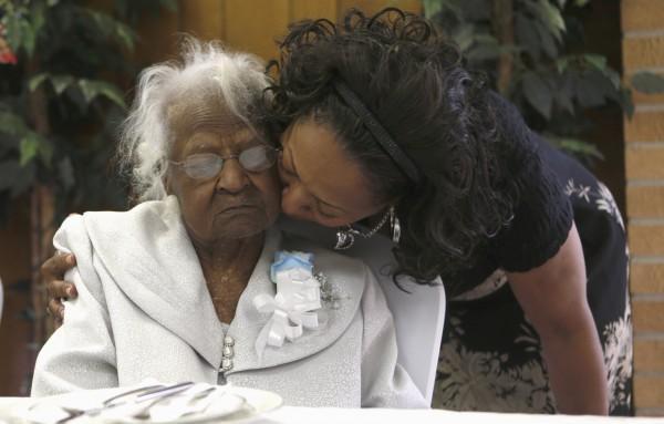 ProffJola's tweet photo. In my village there is someone who is 120&amp; is alive>@eNCA: | World's oldest person dead at 116 http://t.co/GliQl6iC0D http://t.co/SuOphRkBbf