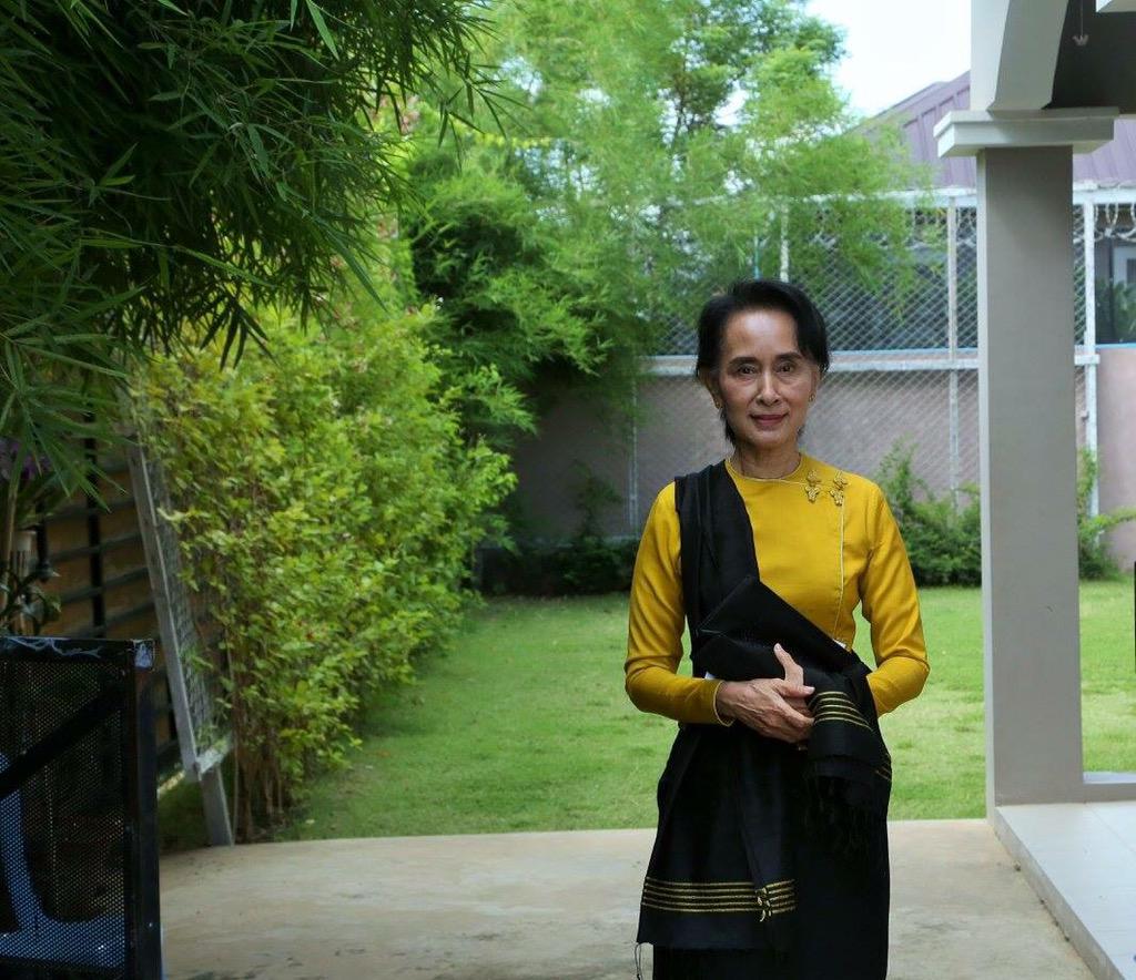   traveldiaries: Happy 70th birthday Aung San Suu Kyi 