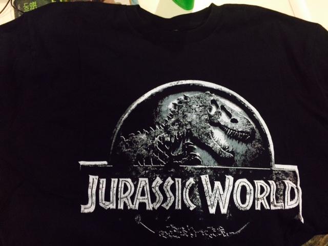 CGV_ID's tweet image. Ayo siapkan sobekan tiket JURASSIC WORLD kamu, sebentar lagi kami akan mulai kuis #blitzJURASSICWORLD