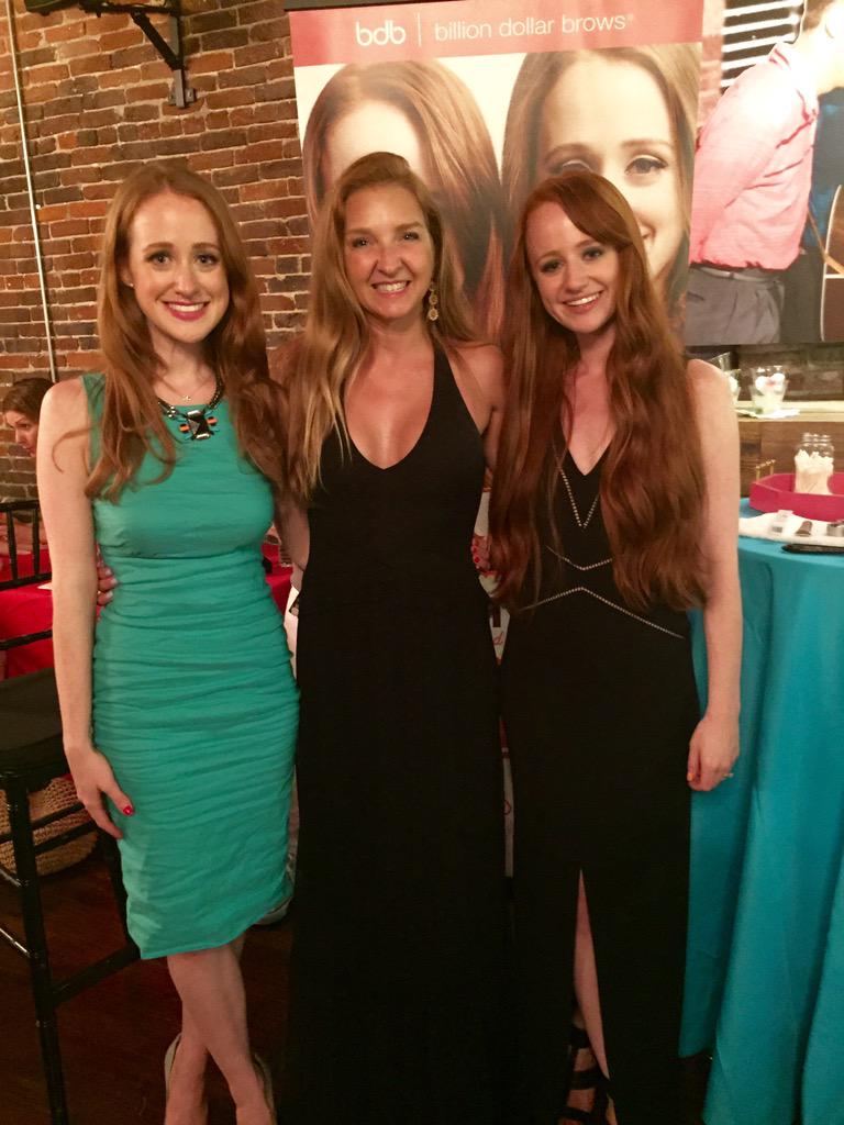 moonchildbeauty's tweet photo. Had an amazing time tonight with the girls of @HowToBeARedhead !! Loved meeting everybody #RILARNashville #RILAR http://t.co/fUawrwzSuD