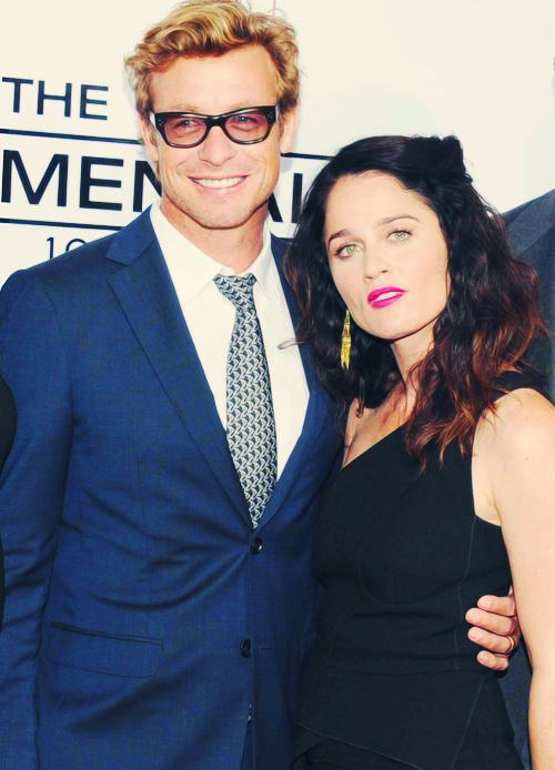 Happy Birthday to this little one!

Happy Birthday Robin Tunney 