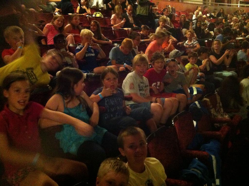 CaythorpeSchool's tweet photo. Just seen that this didn't tweet! #outofsequence! Excitedly waiting for the Lion King to start! #Y56london http://t.co/WVhGOgD9Gc
