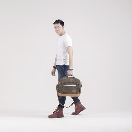 Charlton Olive- Sling Bag
IDR 355K
Order &amp; Inquiries:
Text/BBM/WhatsApp: 085695672828 / 2A3BF841/ 081322219279