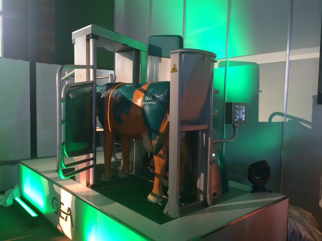 DairyDevelop's tweet image. Very Interesting day With #OneGEA #GEAfarmtechnogies on Automatic Milking #MonoRobot