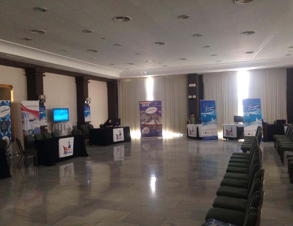 CentroMelinux's tweet photo. Preparando la gran final del concurso melilla nautica "Un mar sin barreras" http://t.co/t8xoAVtTNs