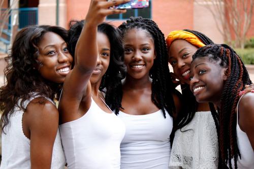 PostbadBlack___'s tweet photo. POST BAD BLACK 🍫🍫🍫🍫 http://t.co/l5xv9g35eV