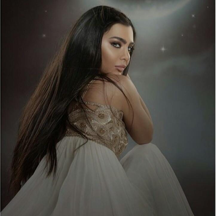 raad9922's tweet photo. عندما تتكلم العيون و��عشق القلب 😍 @singeramar1
.
#singeramar #divaamar #amameers #singeramarlovers #singeramarfans ❤💋 http://t.co/rj6haut0Xq