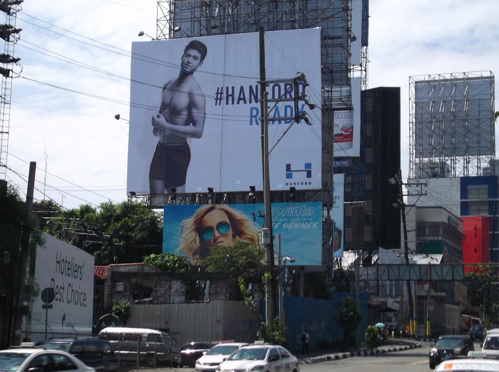 ★ #VCMCelebs ️ tweet media