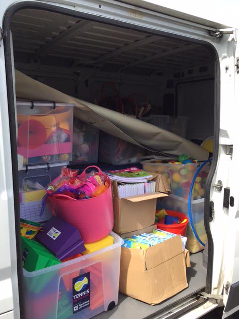 "My van is packed. I'm ready to go. I'm standing here outside my door". Name that tune...@TennisOnTheRoad Edinburgh!