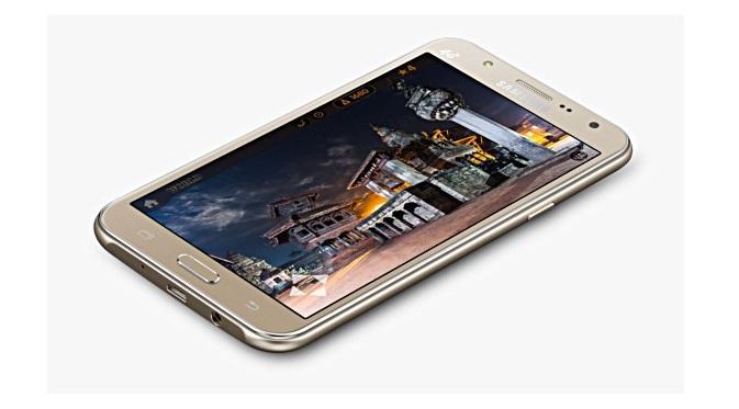 liputan6dotcom's tweet photo. Galaxy J7 dan J5 Dengan Flash LED Depan Resmi Meluncur http://t.co/gbuatgLMLq http://t.co/AmP5FgrQ82