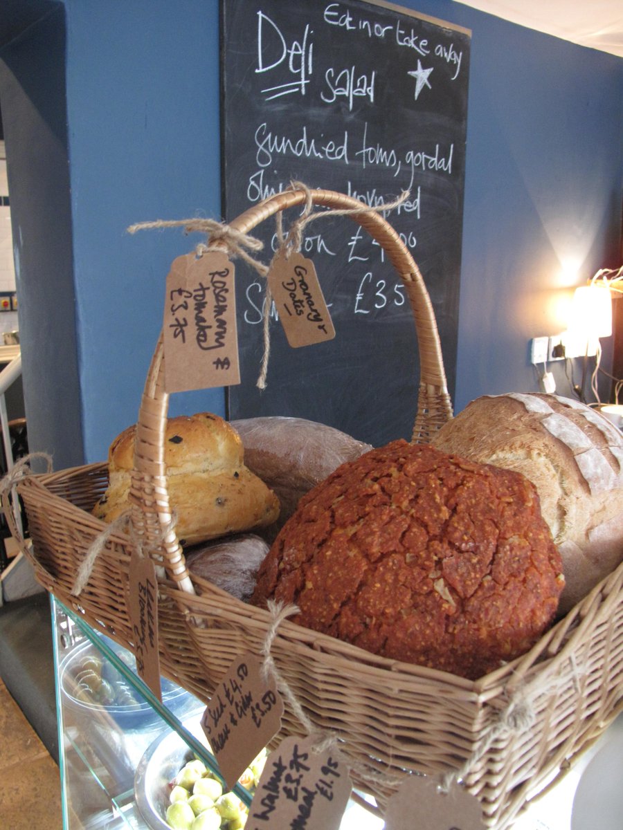 freshlygroundpr's tweet photo. The @LeakersBakery chilli bread didn't last very long @TheTickledPig1 it was delicious, we couldn't stop eating it... http://t.co/3AYkQcMQeB
