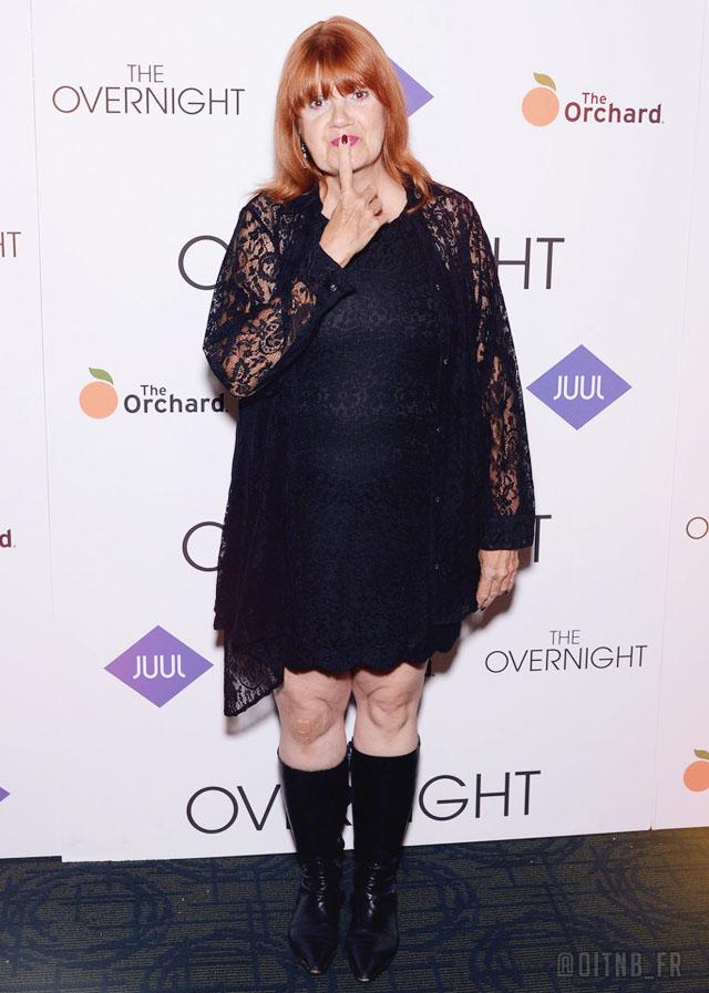 OITNB_FR's tweet photo. Photos: #AnnieGolden & #LinTucci attend "The Overnight" New York Premiere - June, 18 http://t.co/gaifnTou5e