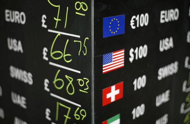 IFASuffolk's tweet photo. The worst place to buy your #holiday money costs 10% more than the best http://t.co/Crco0YIek8 http://t.co/5jVU11iw3H