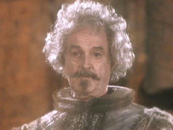 "Pertama, Nicholas de Mimsy-Porpington. Hantu yang mendiami asrama Gryffindor."