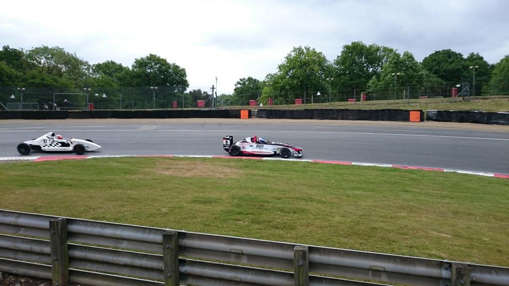 TeamNorthbrook's tweet photo. Here we go! First run of the day! @Brands_Hatch @NBrookBA #tnr #teamnorthbrook #monoposto http://t.co/g6t1oDWKuy